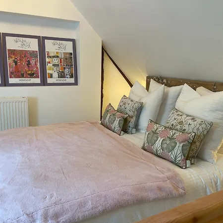 Chambre D'hotes Jardin De Sel - Ecolodge Entre Mer & Campagne Proche Honfleur Le Havre Etretat Bed & Breakfast *